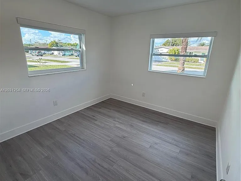 9020 SW 56th Ter — Photo 9