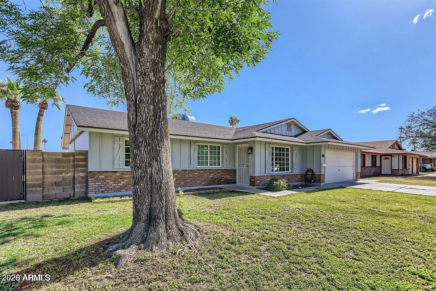 4 bed, 2.0 bath, 1868 sqft, $3,000 — Photo 2