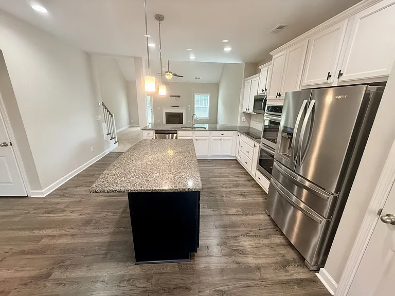 1744 Stackhouse Dr — Photo 6