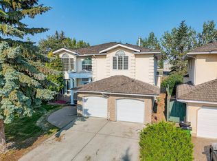 106 Farnell Close NW, Edmonton, AB T6R 2E4