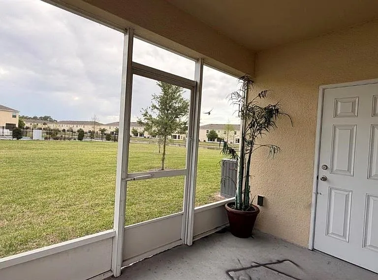 4700 Coral Castle Dr — Photo 15