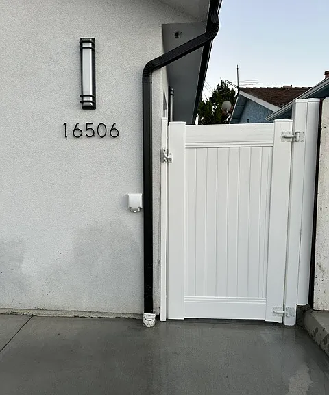 16506 Mayall St — Photo 6