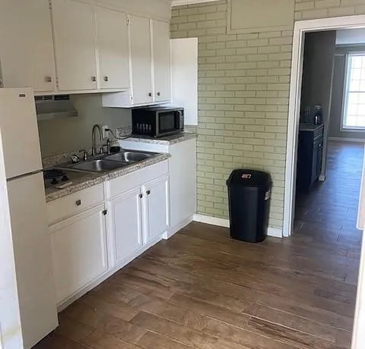 1 bed, 275 sqft, $750 — Photo 2