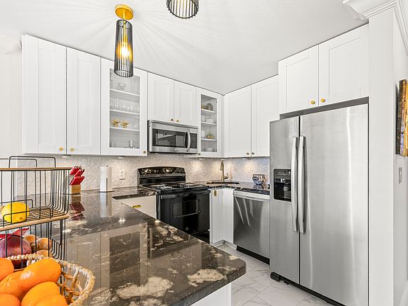 5th image of 2400 S Ocean Drive #913