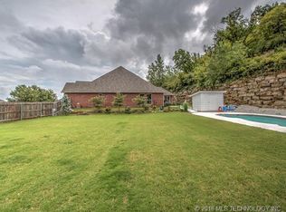 2100 N 1st St, Broken Arrow, OK 74012