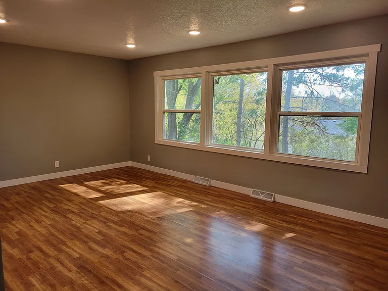220 Church St — Photo 11