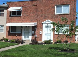 59900 Glenway Dr, Brookpark, OH 44142