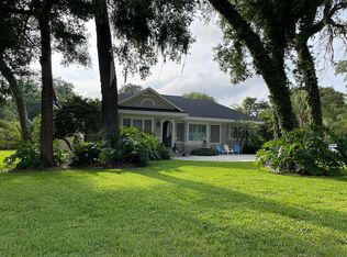 1100 Penman Rd, Neptune Beach, FL 32266