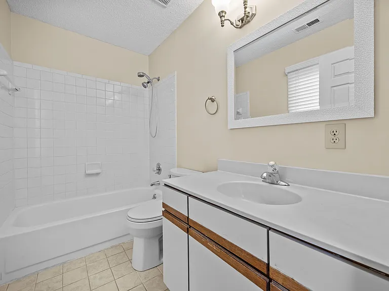 3112 Coachmans Way — Photo 13