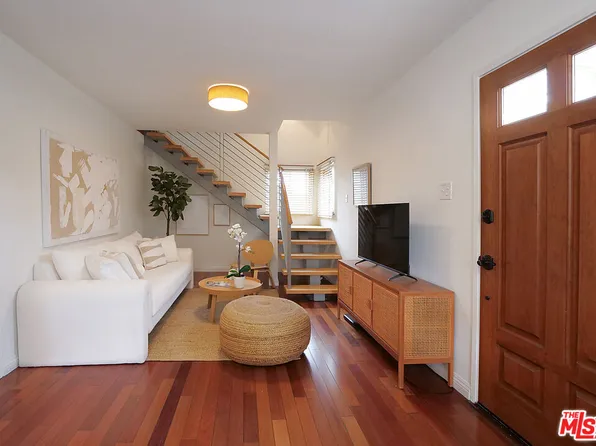 540 5th Pl, Manhattan Beach, CA 90266