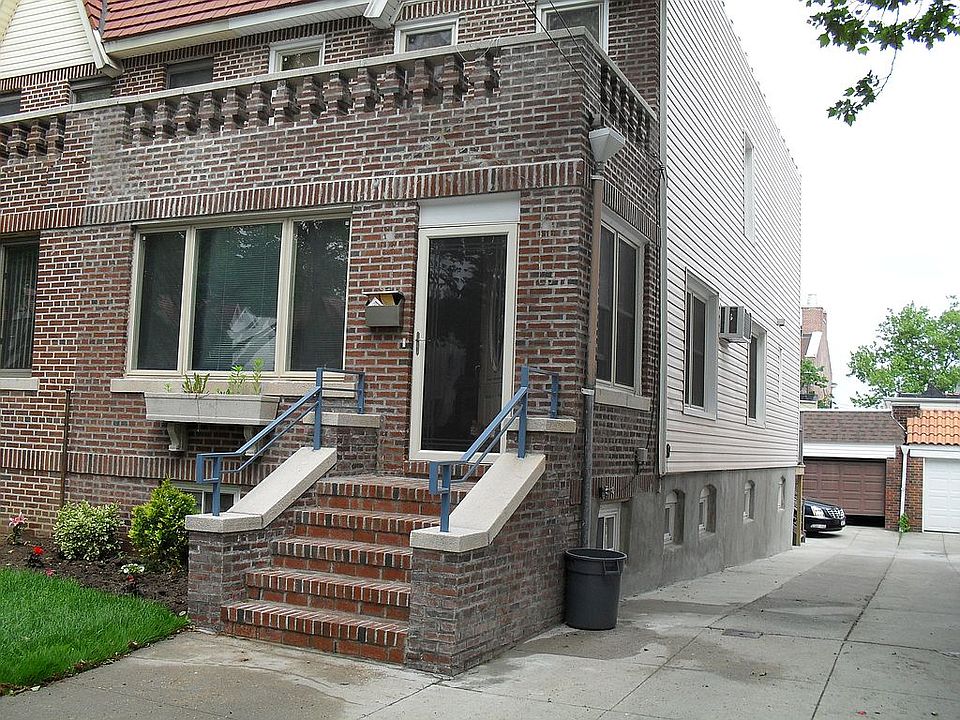 All brick