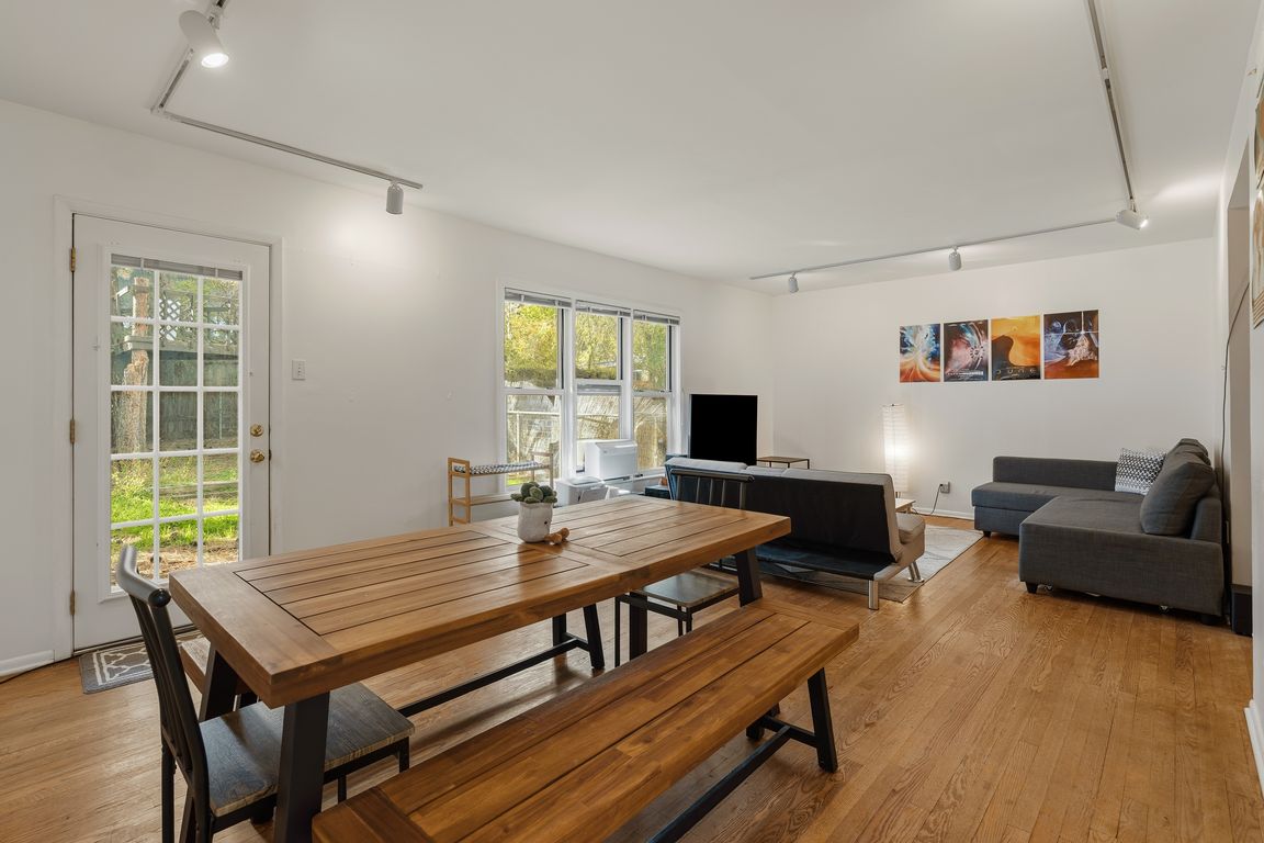 next background image