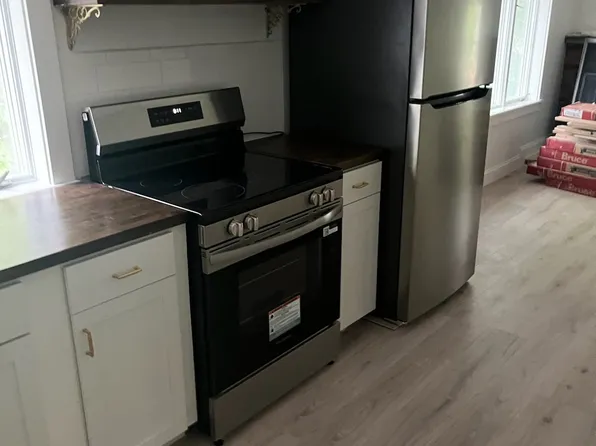 65 S Main St #C, Stowe, VT 05672