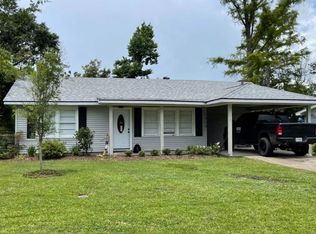 3910 Vanderbilt St, Lake Charles, LA 70607