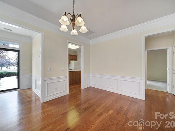 3rd image of 21206 W Tern Ct
