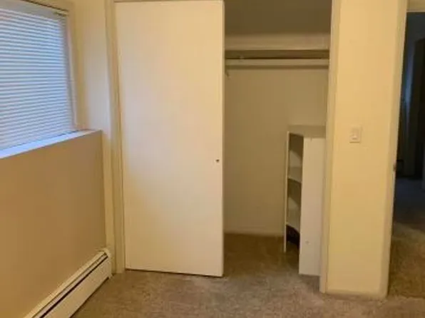 4010 Crosson Dr, Anchorage, AK 99517