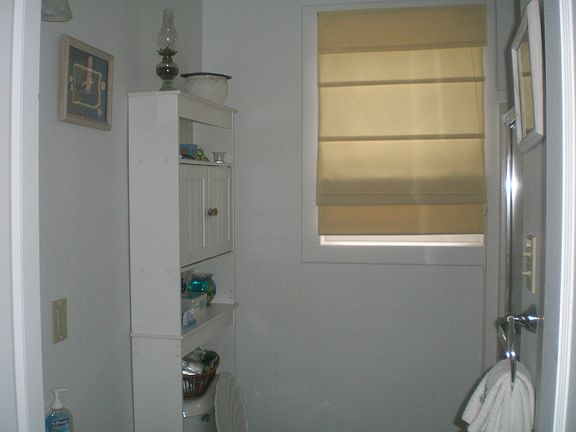 4th image of 131 Washington St