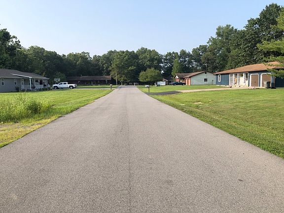 4th image of 1606 Sara Ln