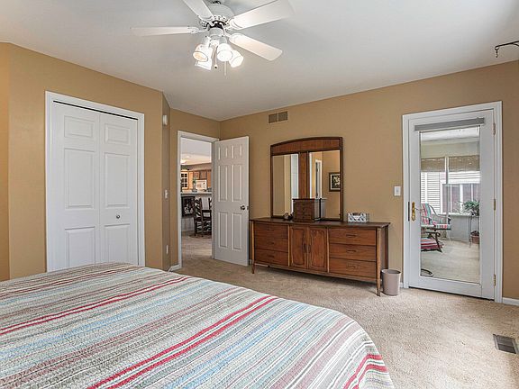 4th image of 1336 Honeysuckle Ln