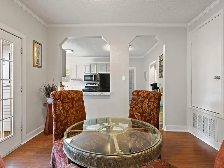 dining room looking into the kitchen