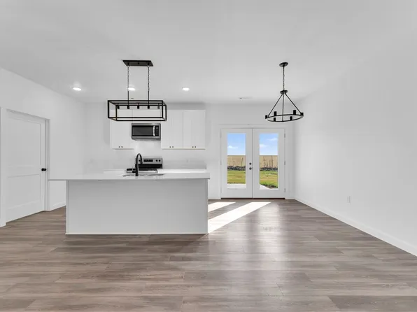 292 Madison St, Hindsville, AR 72738