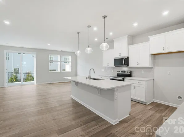 364 Laura Elizabeth Ln, Clover, SC 29710