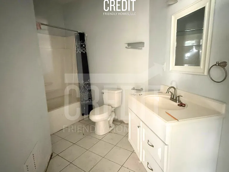 105 N Broad St — Photo 10