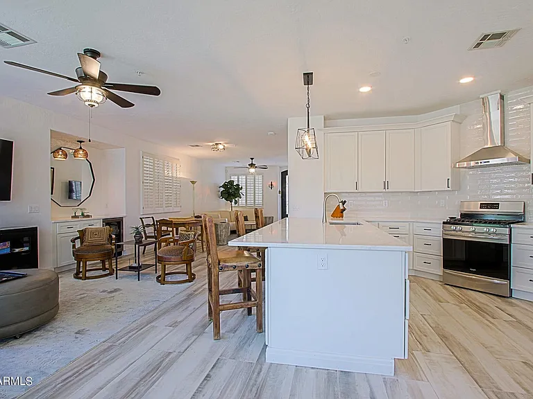 7308 E Whispering Wind Dr — Photo 15