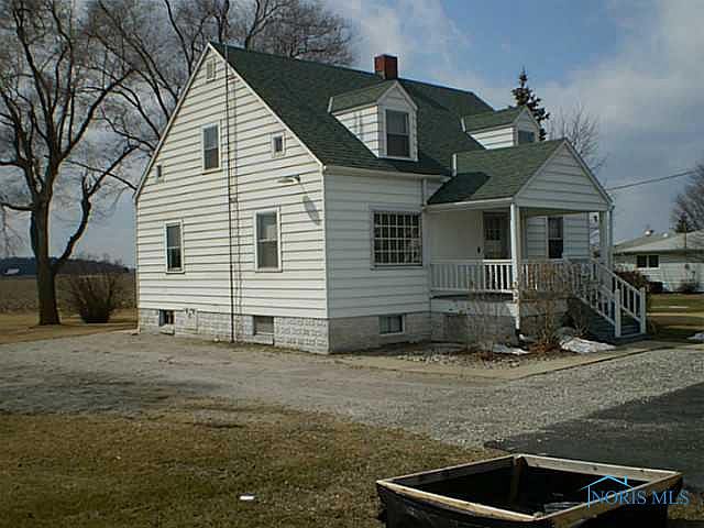 1st image of 27508 Ayersville Ave