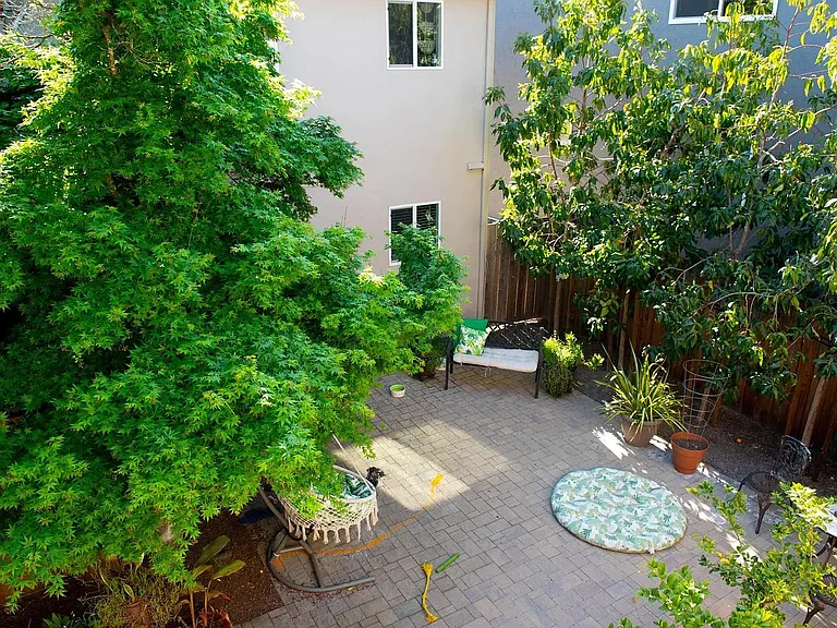 1139 Village Dr #9 — Photo 7