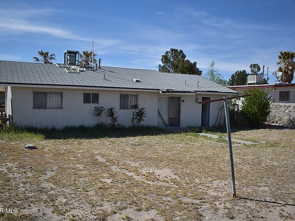 3rd image of 854 Mallett St
