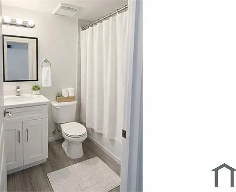 851 E Washington Blvd #251 — Photo 3