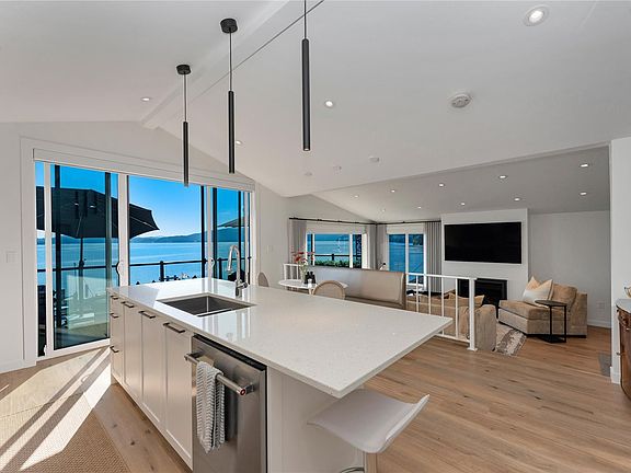 3rd image of 1723 Sandy Beach Rd #4