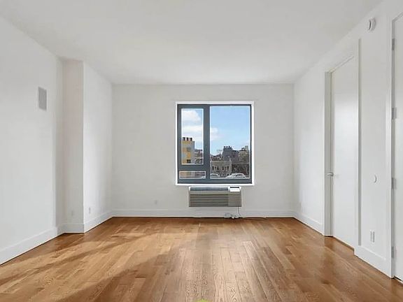 5th image of 15 Jackson St APT 6A