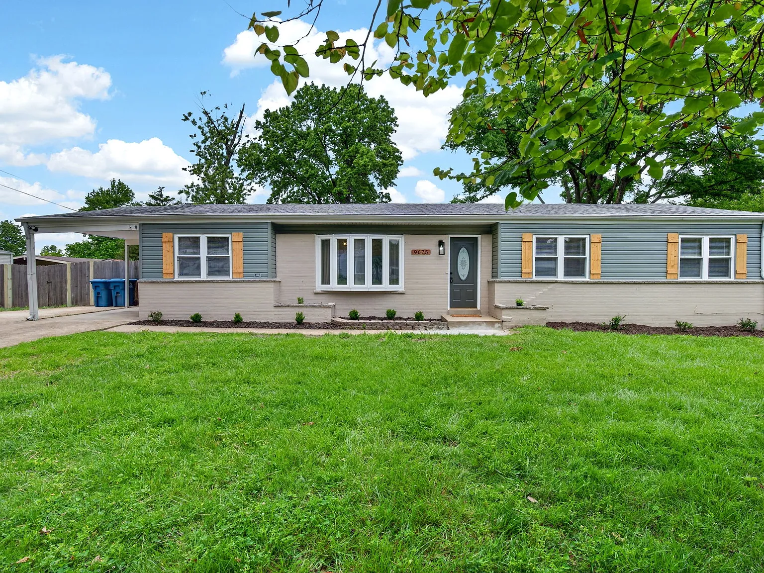 3 bed, 2084 sqft, $6,000 — Photo 2