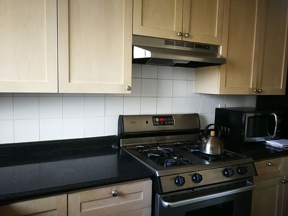 5th image of 11122 66th Ave APT 3B