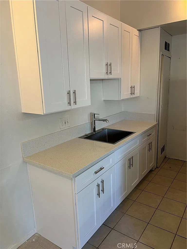 1 bed, 600 sqft, $1,950 — Photo 2