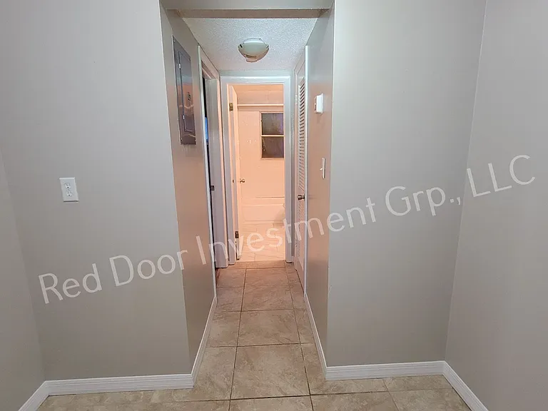 Move In Special 1 & 2 Bedrooms Available Minutes from the River — Photo 10