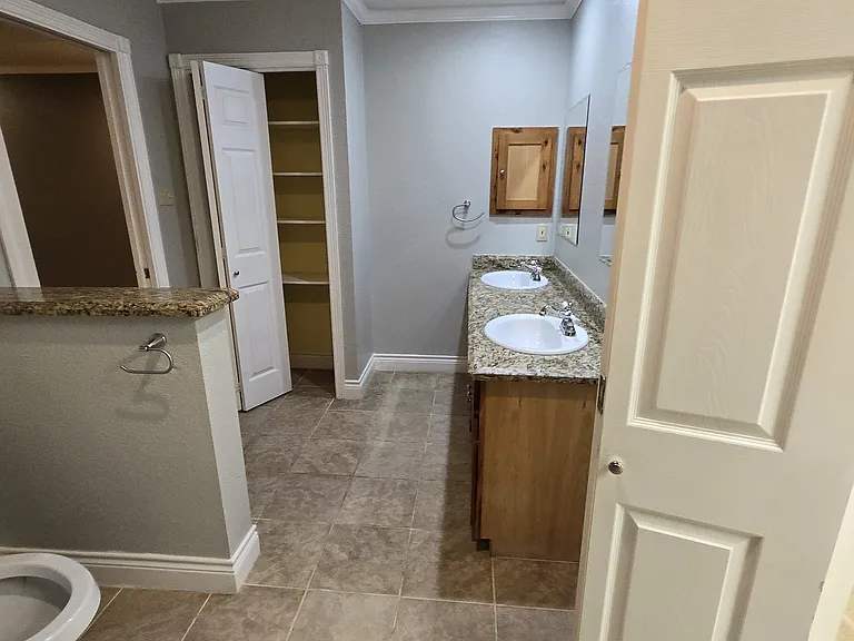 1730 River Rd — Photo 12