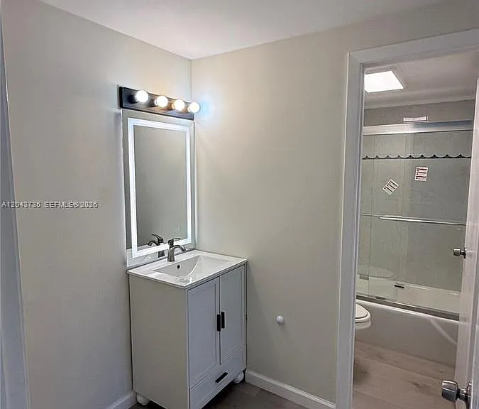 300 Bayview Dr #211 — Photo 5