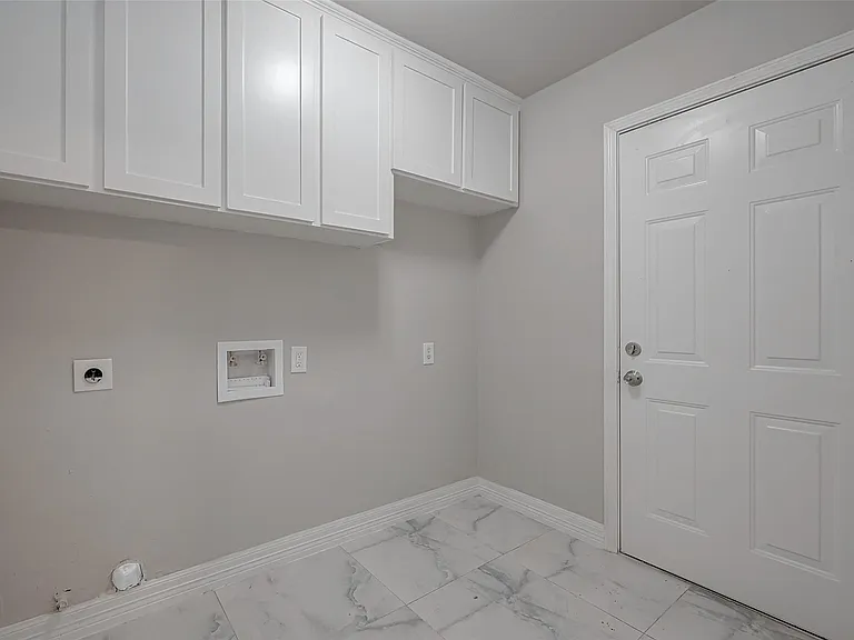 919 Mockingbird Way — Photo 12