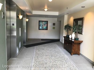 1 Keahole Pl APT 1617, Honolulu, HI, 96825