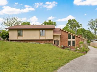 2925 E Clovis Circle, Springfield, MO 65804