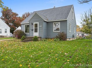 2933 Sharon Ave SW, Wyoming, MI 49519