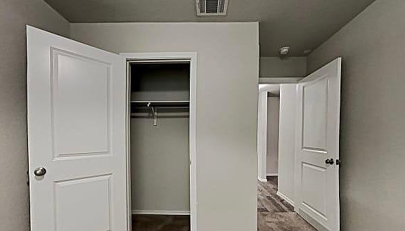 5th image of 6802 Sandy Point Dr