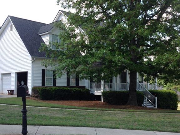 2nd image of 614 Planters Mill Dr