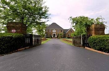 1st image of 223 Stirrup Cir