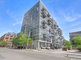 60 Bathurst St #610, Toronto, ON M5V2P4