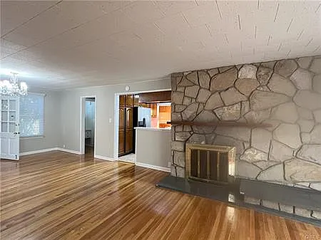 423 Magnolia St — Photo 11