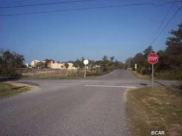 22721 Lakeview Dr, Panama City Beach, FL 32413